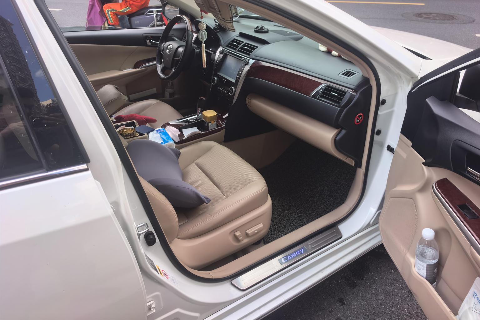 Toyota Camry 2013 2.0G Comfort