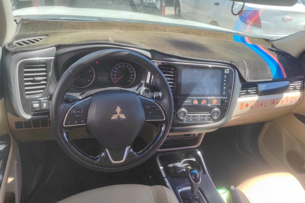 Mitsubishi Outlander, фото 13