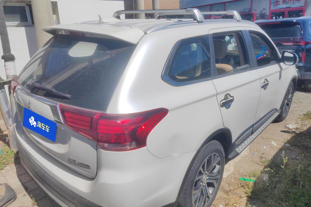 Mitsubishi Outlander, фото 3