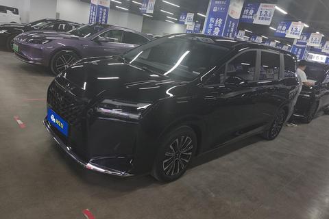 Wuling Starlight 730
