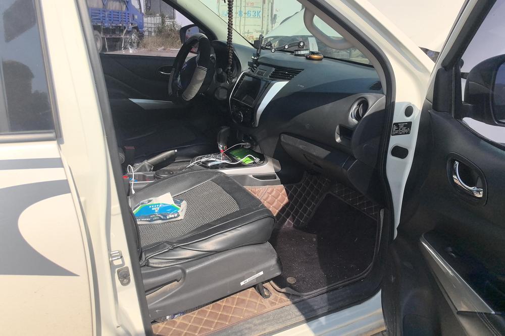 Nissan Terra, фото 5