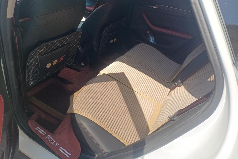 Geely Emgrand S, фото 16