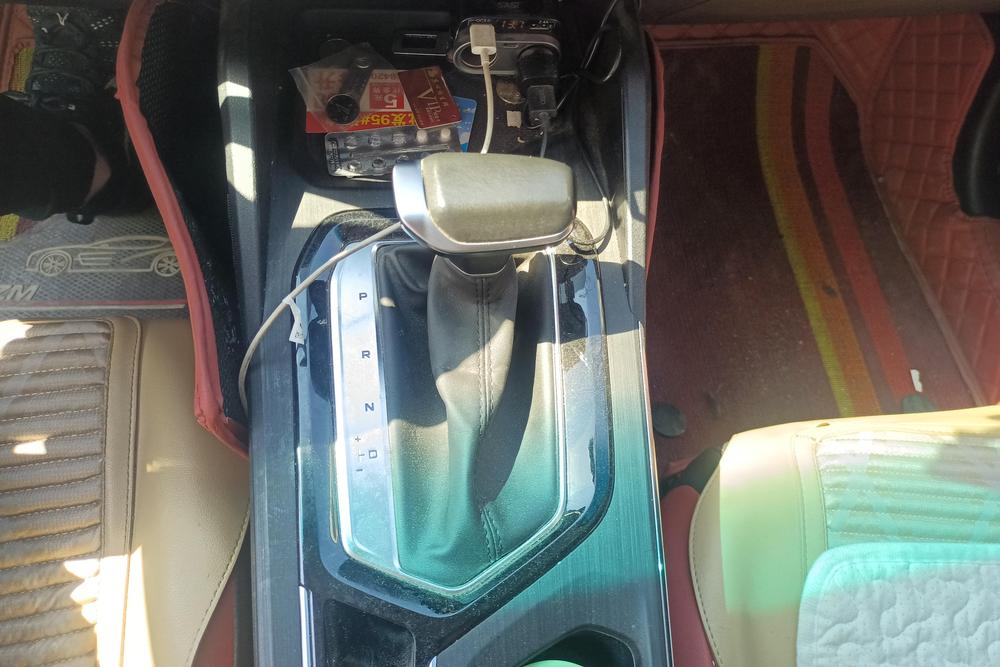 Geely Emgrand S, фото 14