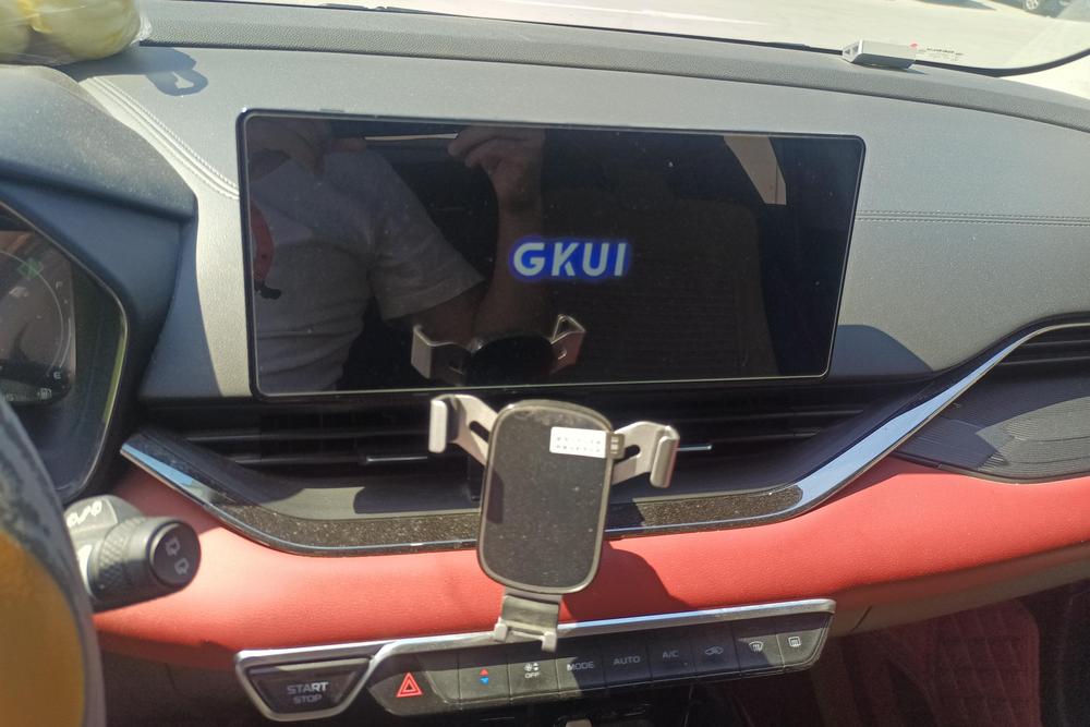 Geely Emgrand S, фото 12