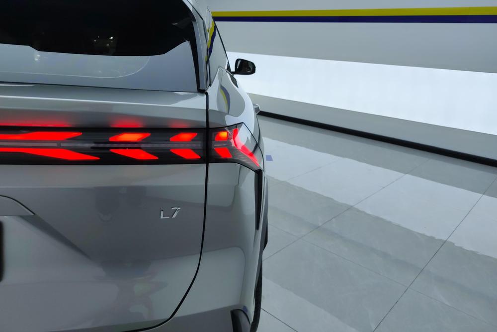 Geely Galaxy L7, фото 10
