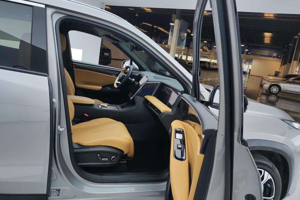 Geely Galaxy L7, фото 15