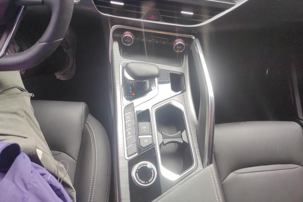 Geely Xingyue, фото 14