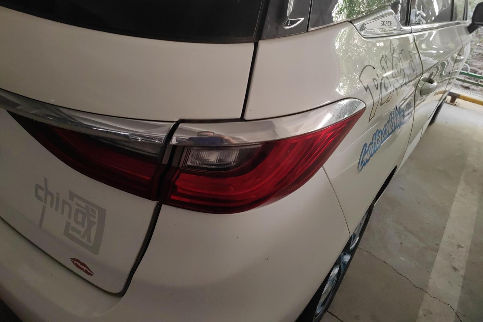 BYD Song MAX MAX 2019 1.5T MT 6 мест VI