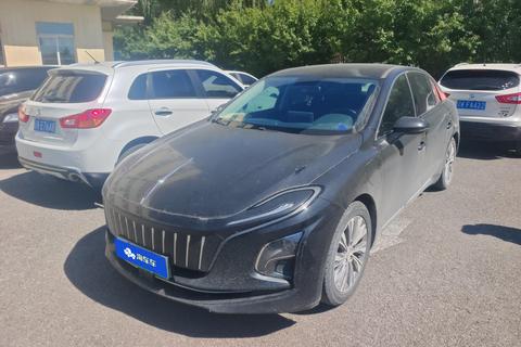Hongqi E-QM5