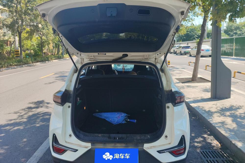 Changan CS15, фото 17
