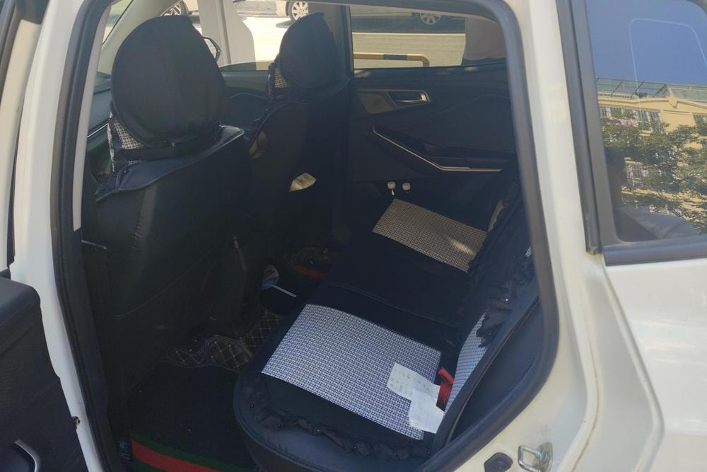 Changan CS15, фото 16