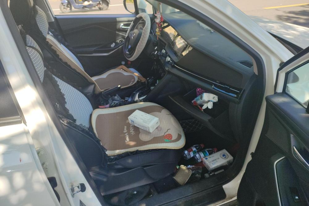 Changan CS15, фото 11