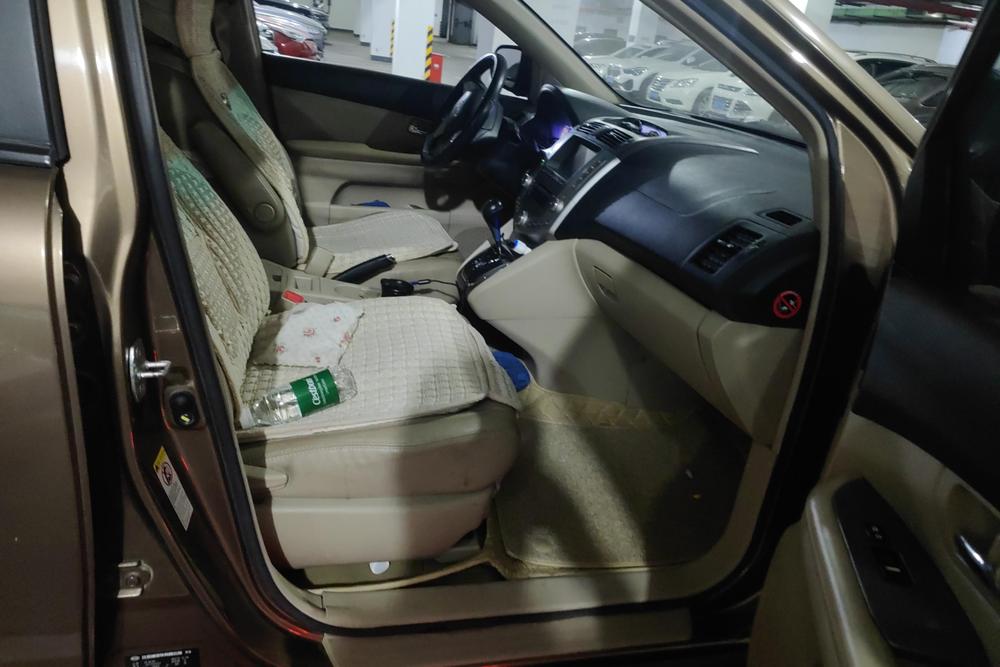 BYD S6, фото 9