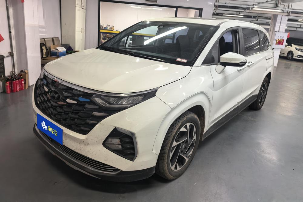 Hyundai Custo