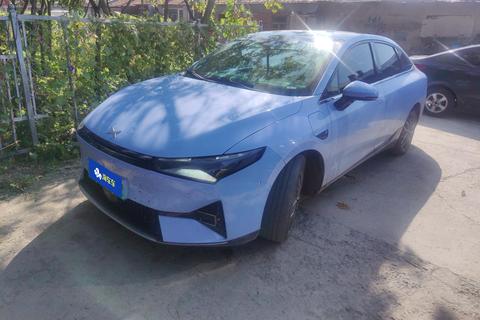 XPeng P5