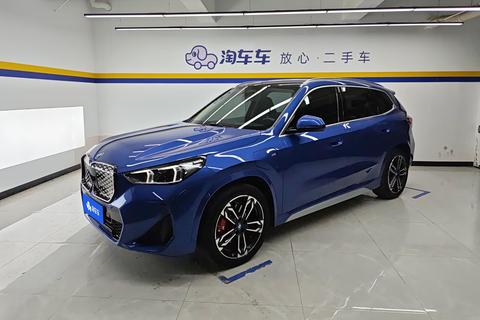 BMW iX1
