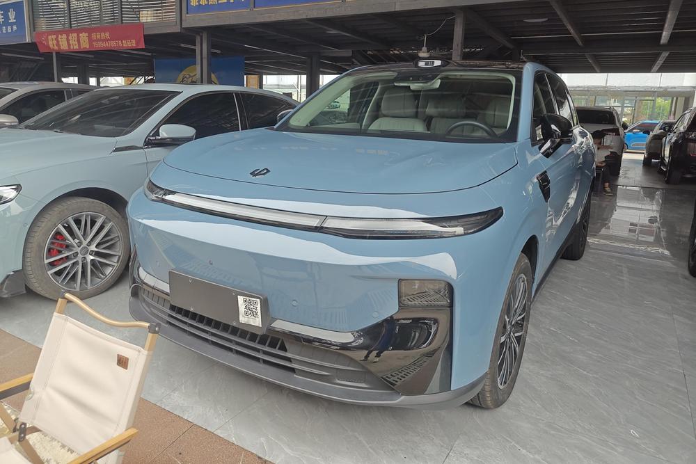 Leapmotor B10