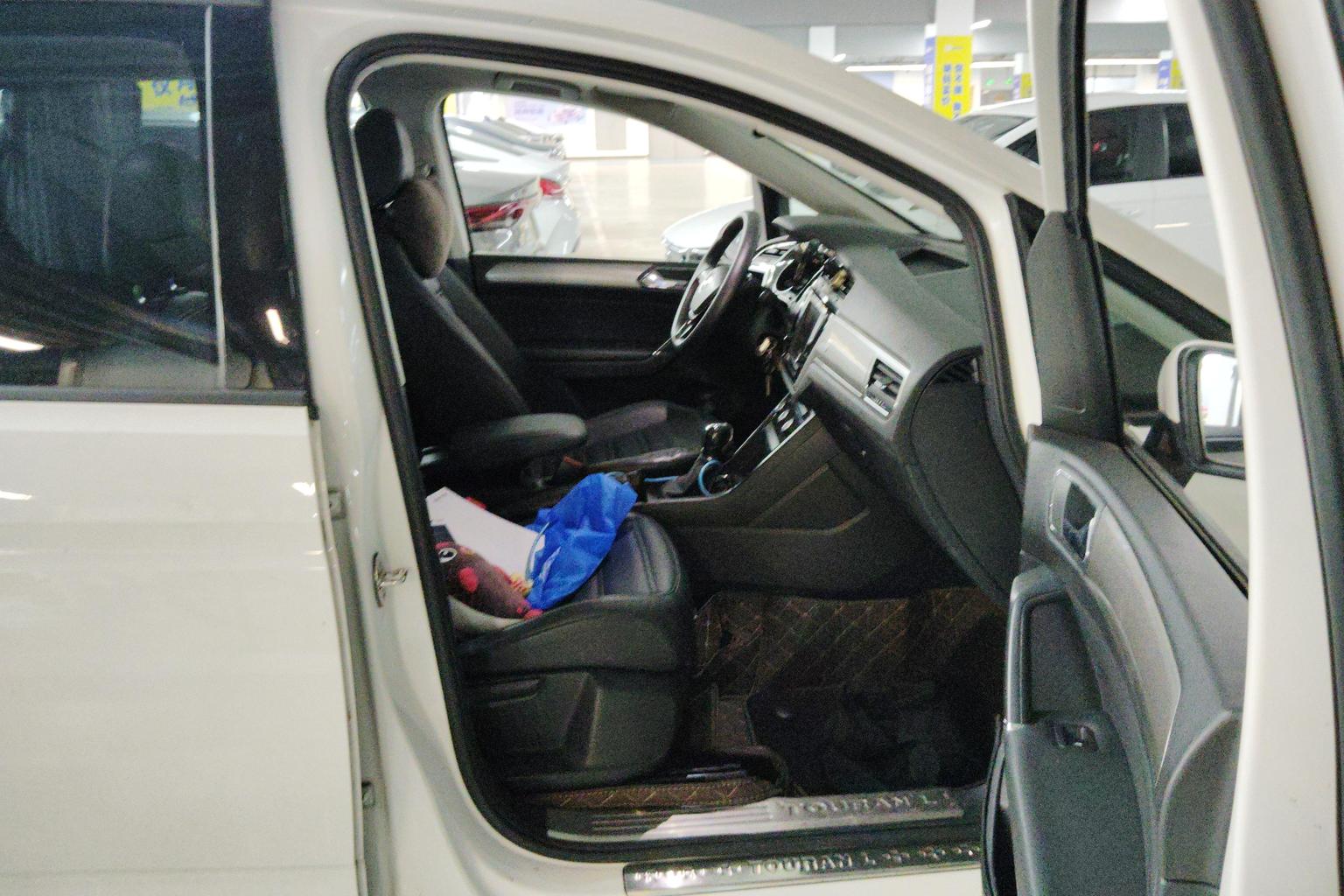 Volkswagen L 2018 280TSI AT Comfort 7 мест V