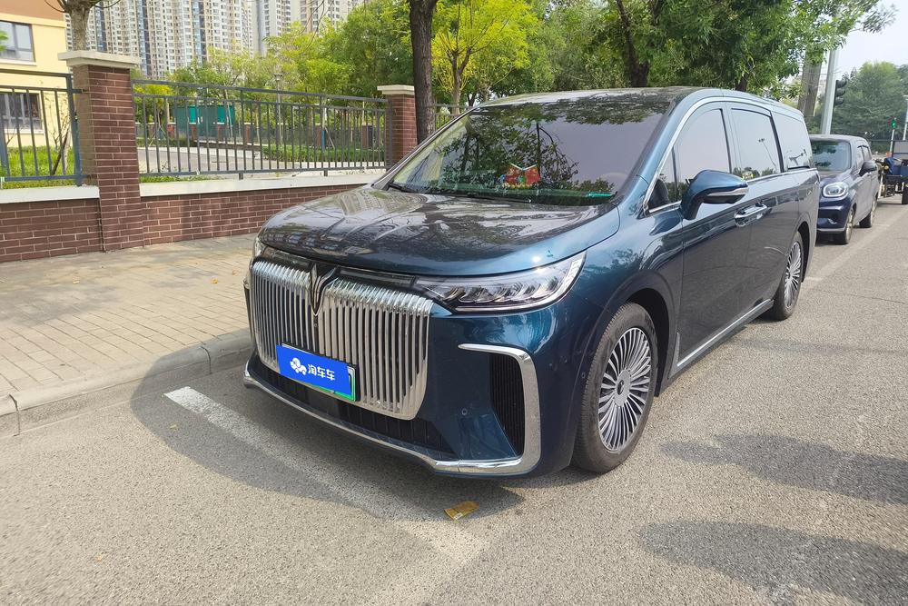 VOYAH Dreamer PHEV