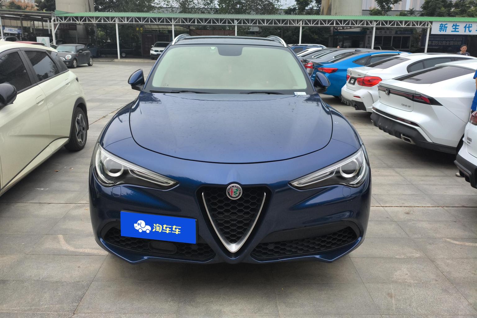 Alfa Romeo Stelvio 2017 2.0T 200HP Luxury