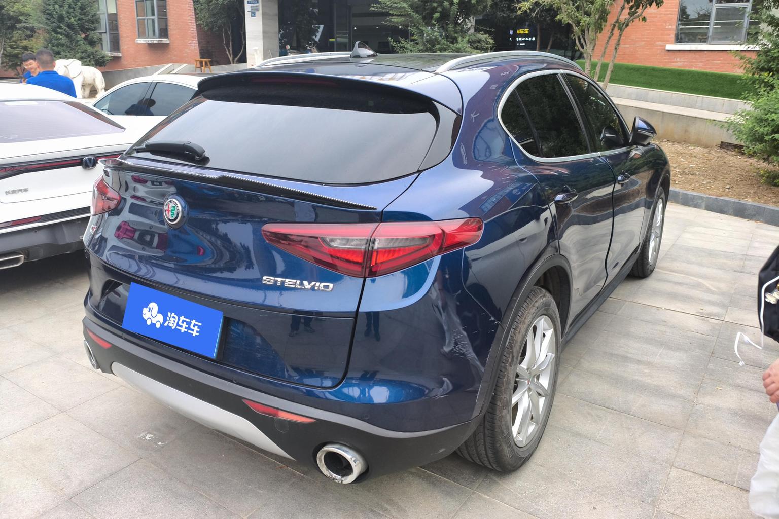 Alfa Romeo Stelvio si tan wei 2017 2.0T 200HP Luxury