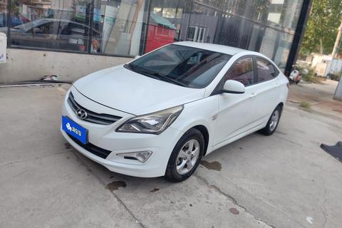 Hyundai Reina