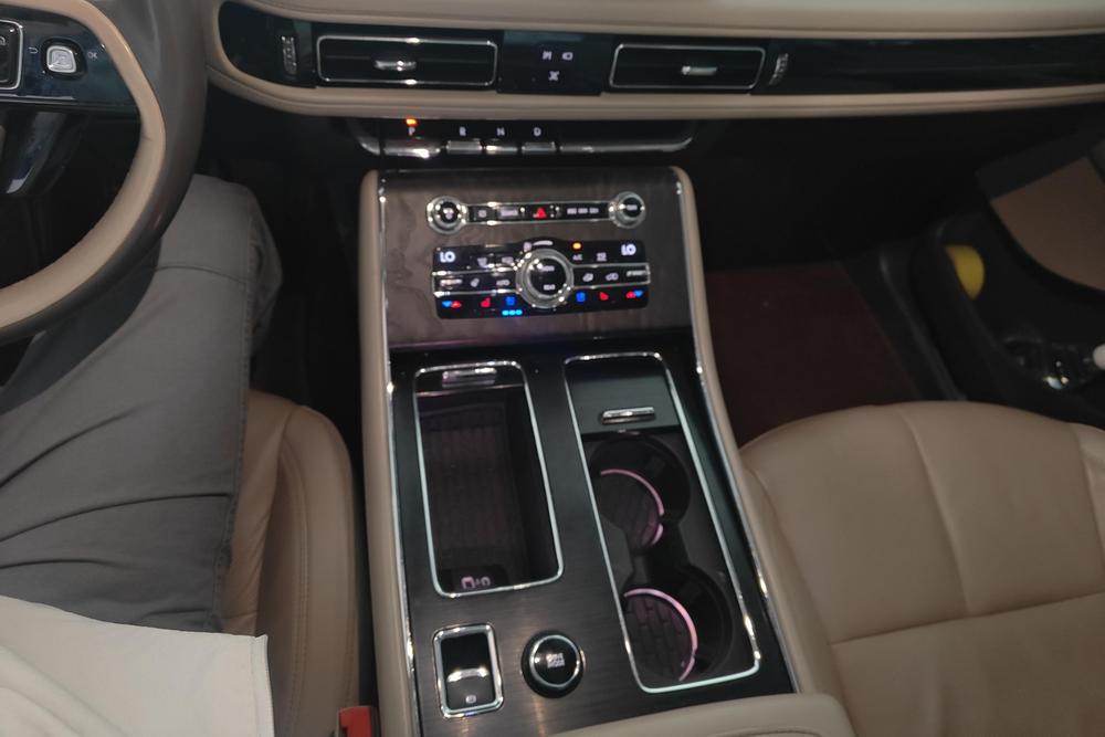 Lincoln Aviator (Import), фото 15