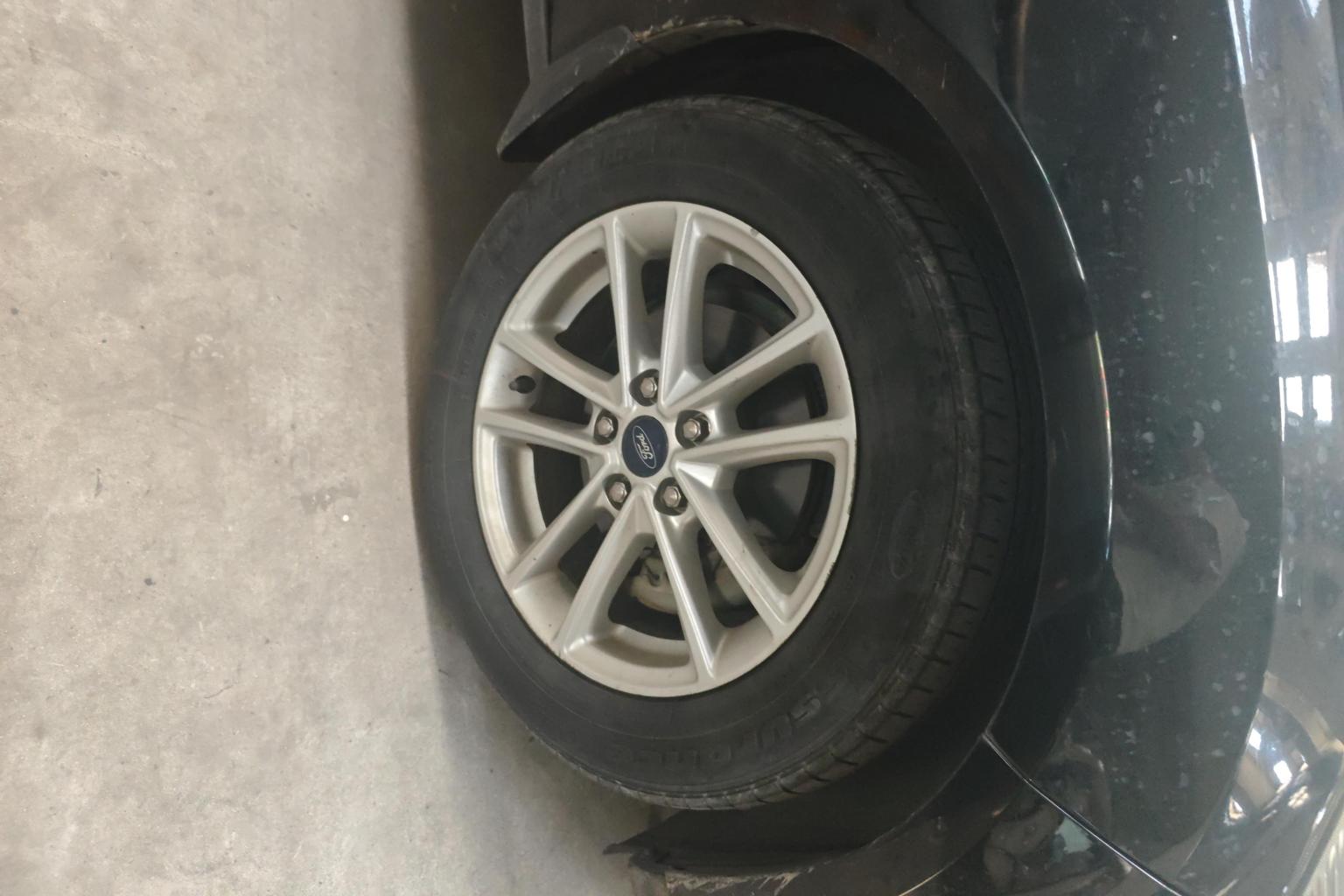 Ford Focus 2017 1.6L AT