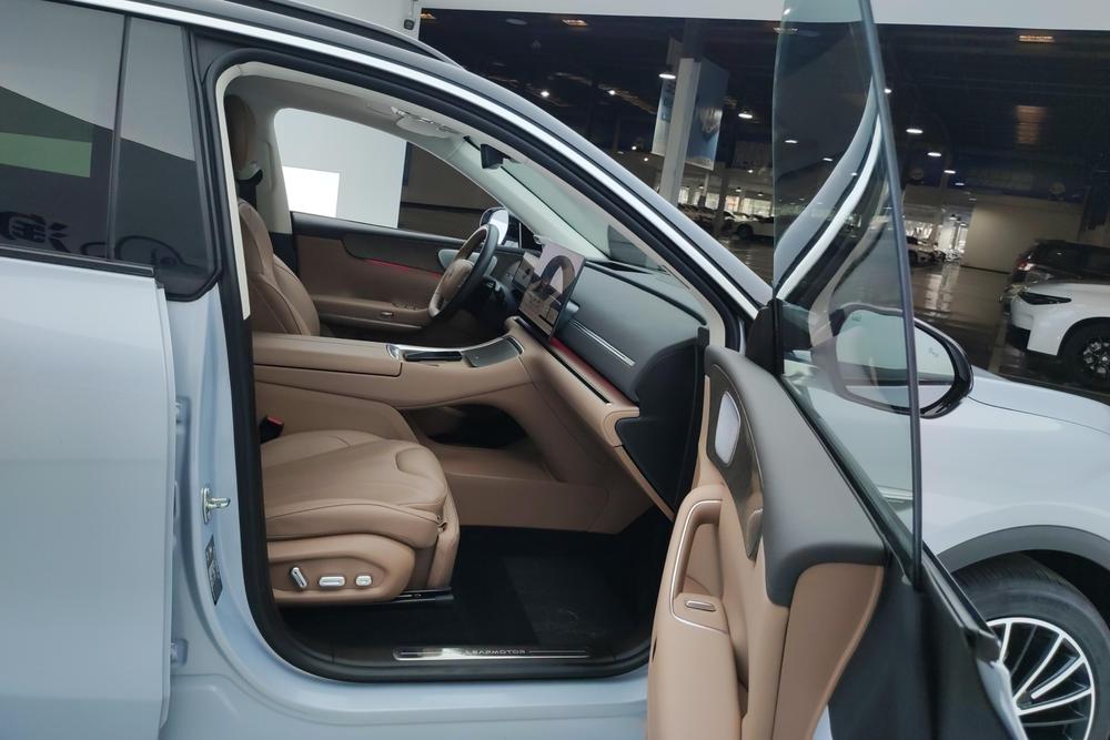 Leapmotor C11, фото 16