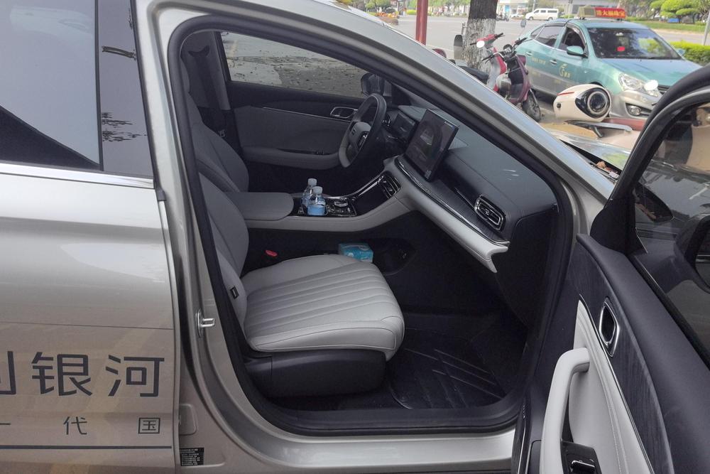 Geely Galaxy Starshine 6, фото 15