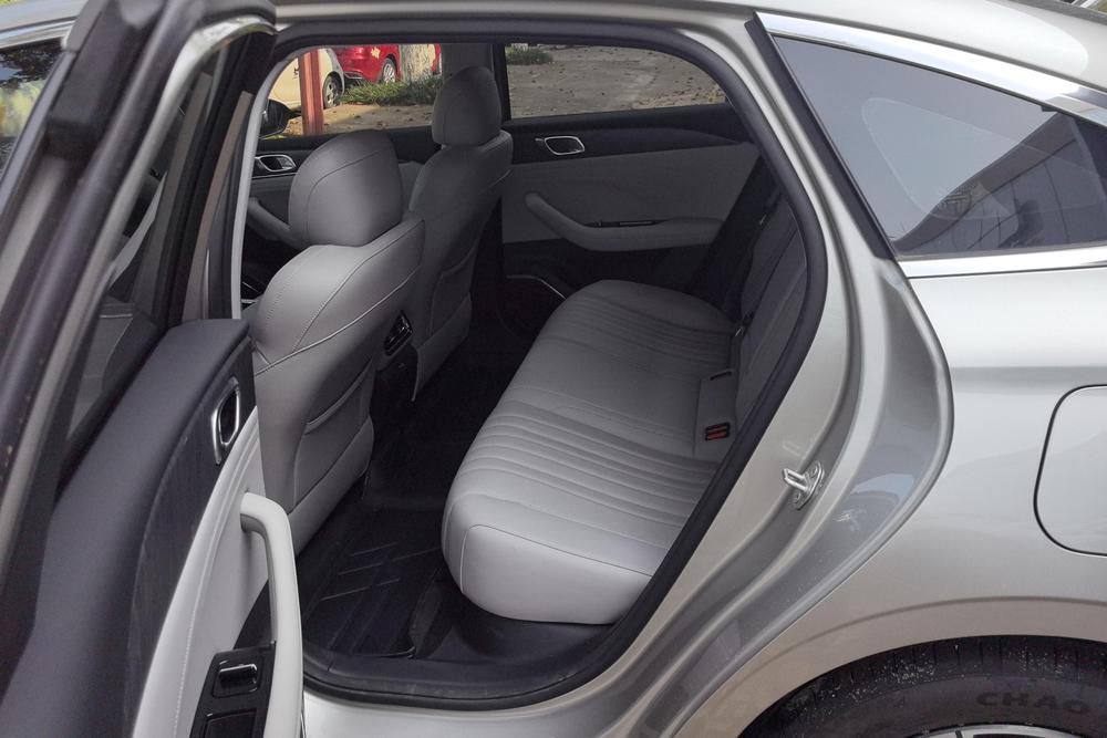 Geely Galaxy Starshine 6, фото 16