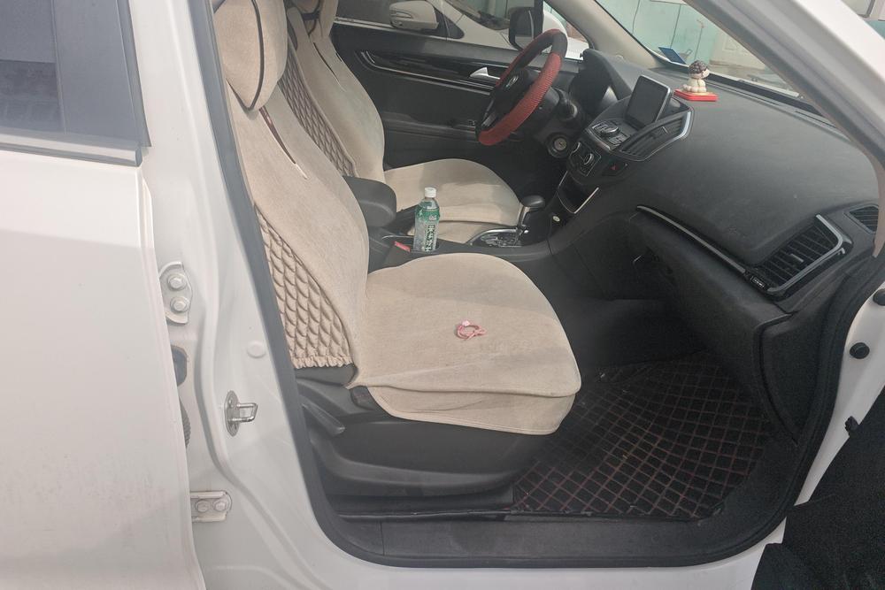 Dongfeng Aeolus AX5, фото 7