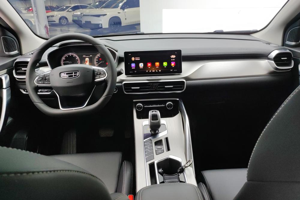Geely Binyue, фото 11