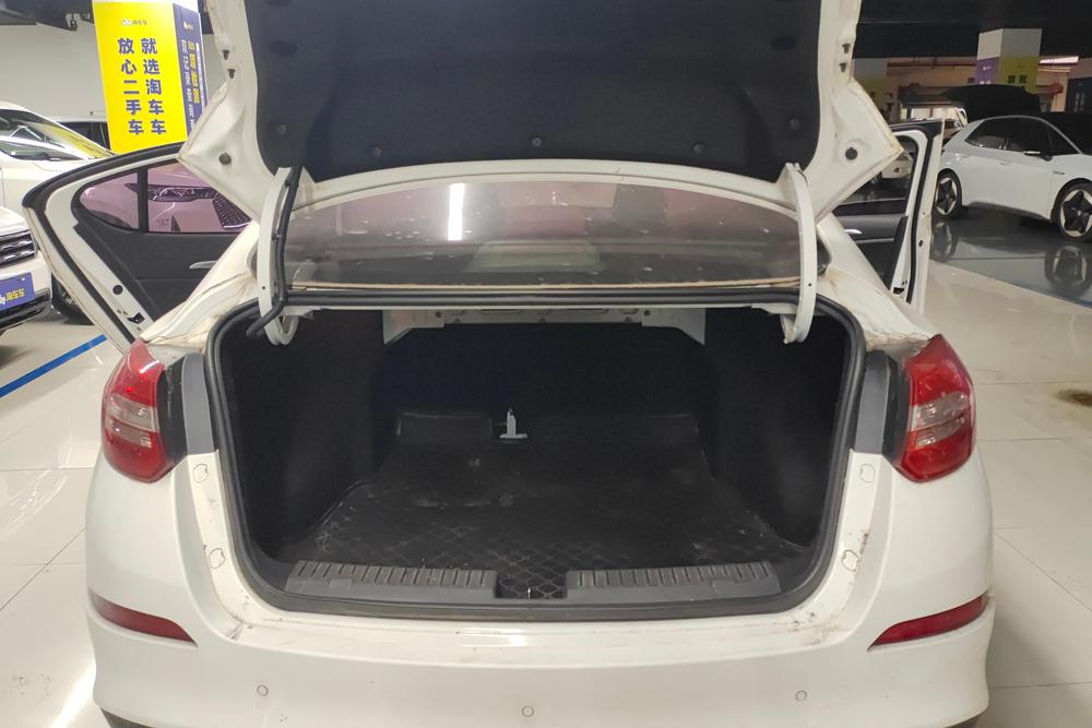 Brilliance H3, фото 17