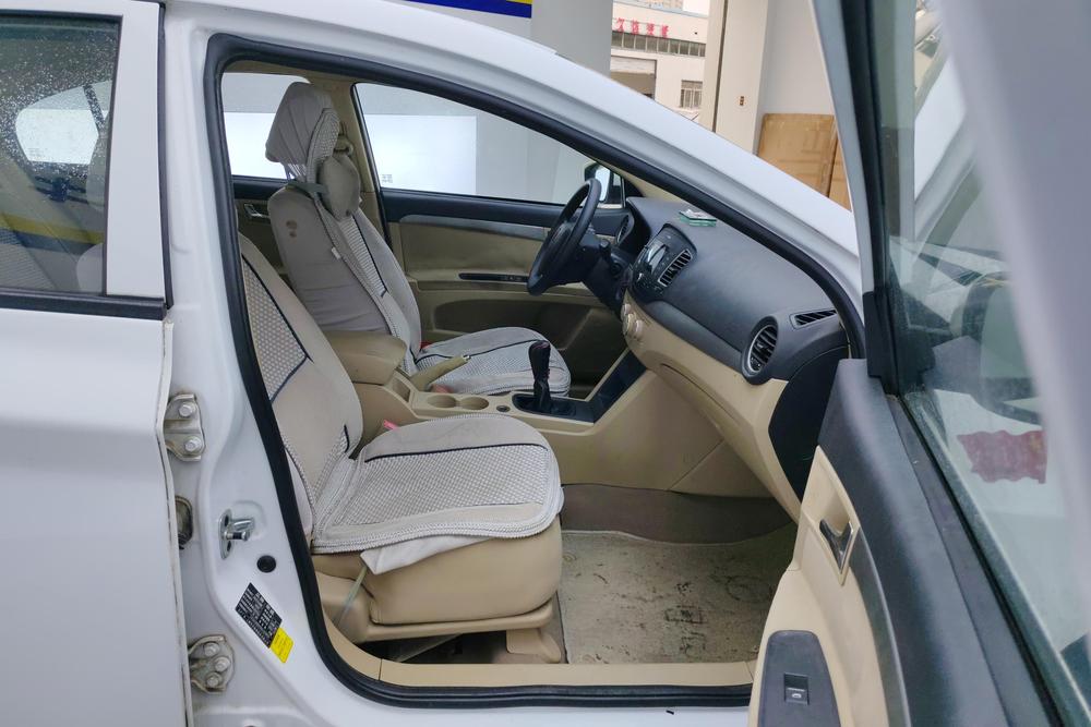Roewe 350, фото 15