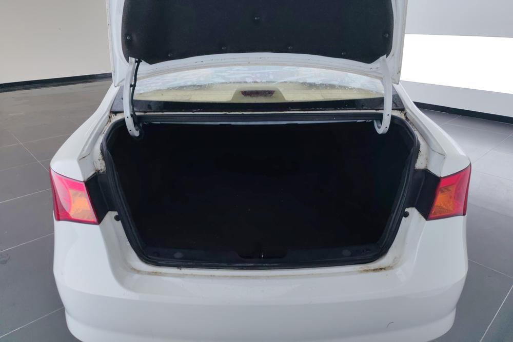 Roewe 350, фото 17