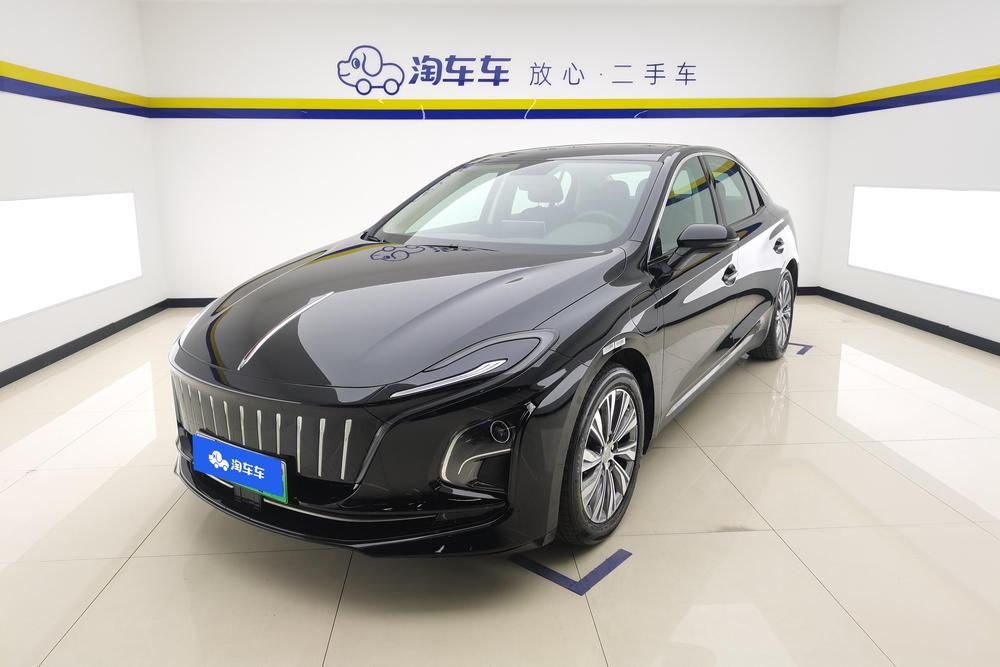 Hongqi E-QM5