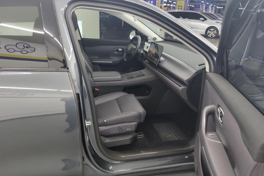 Leapmotor C10, фото 15