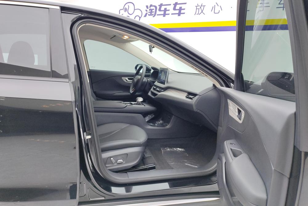Hongqi E-QM5, фото 10