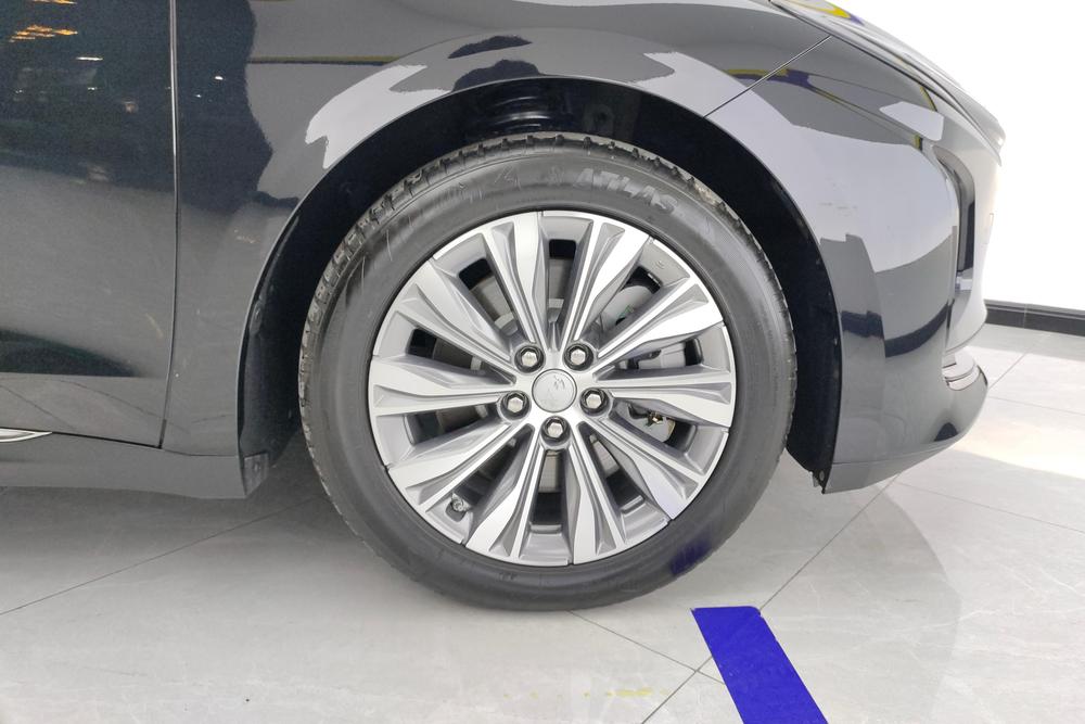 Hongqi E-QM5, фото 4