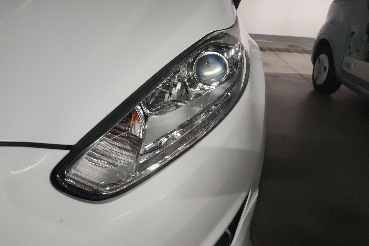 Ford Fiesta 2014 liang xiang 1.0 GTDi АКПП jin dong xing