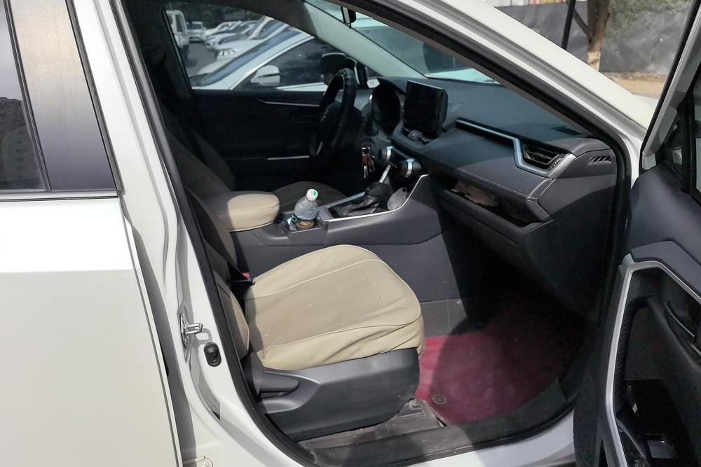 Toyota RAV4, фото 8