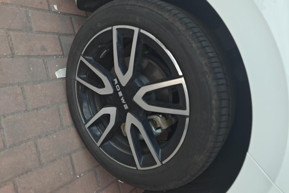Roewe D6, фото 9