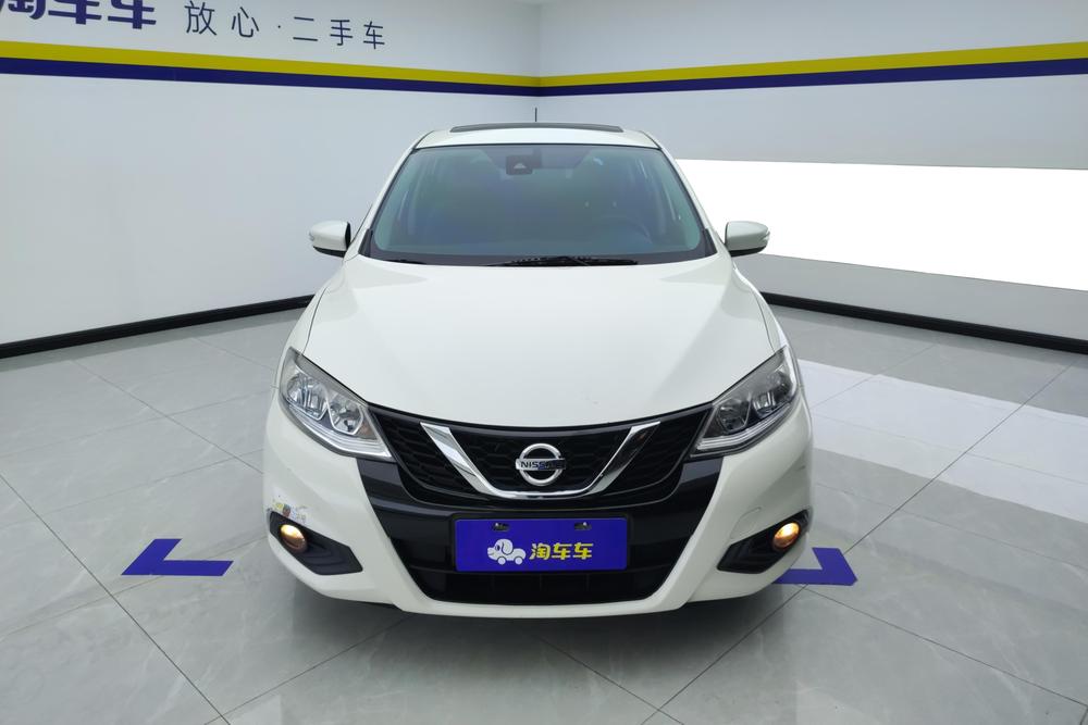 Nissan Tiida, фото 2