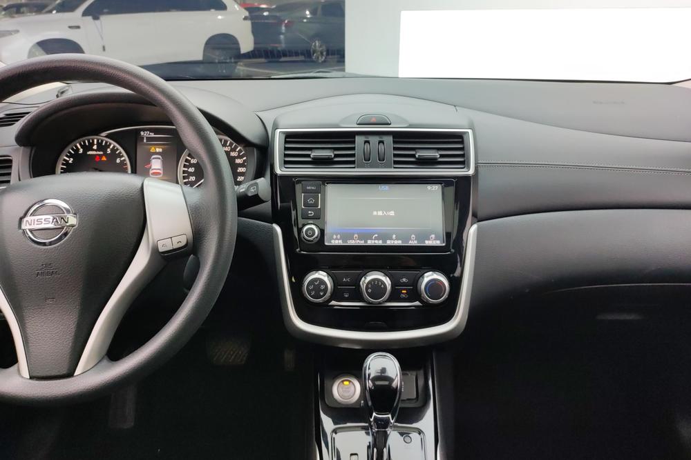 Nissan Tiida, фото 11
