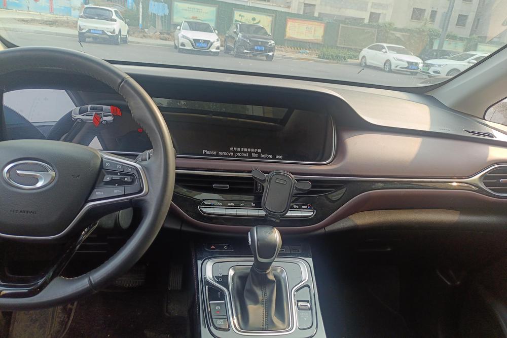 GAC Trumpchi M6, фото 10