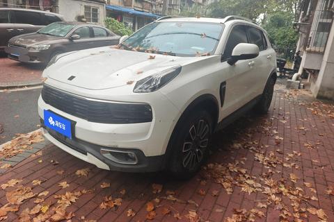 Lynk & Co 01