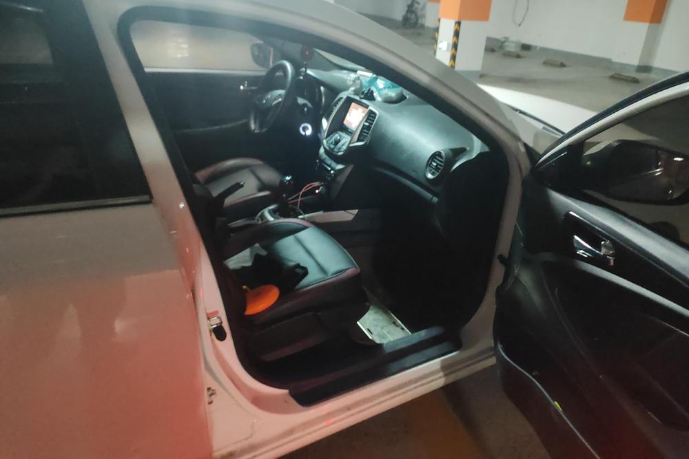 Changan Eado XT, фото 10