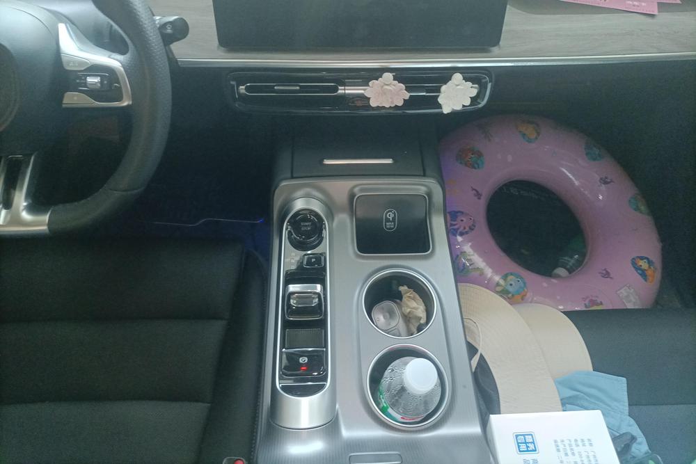 GAC Trumpchi E8, фото 14