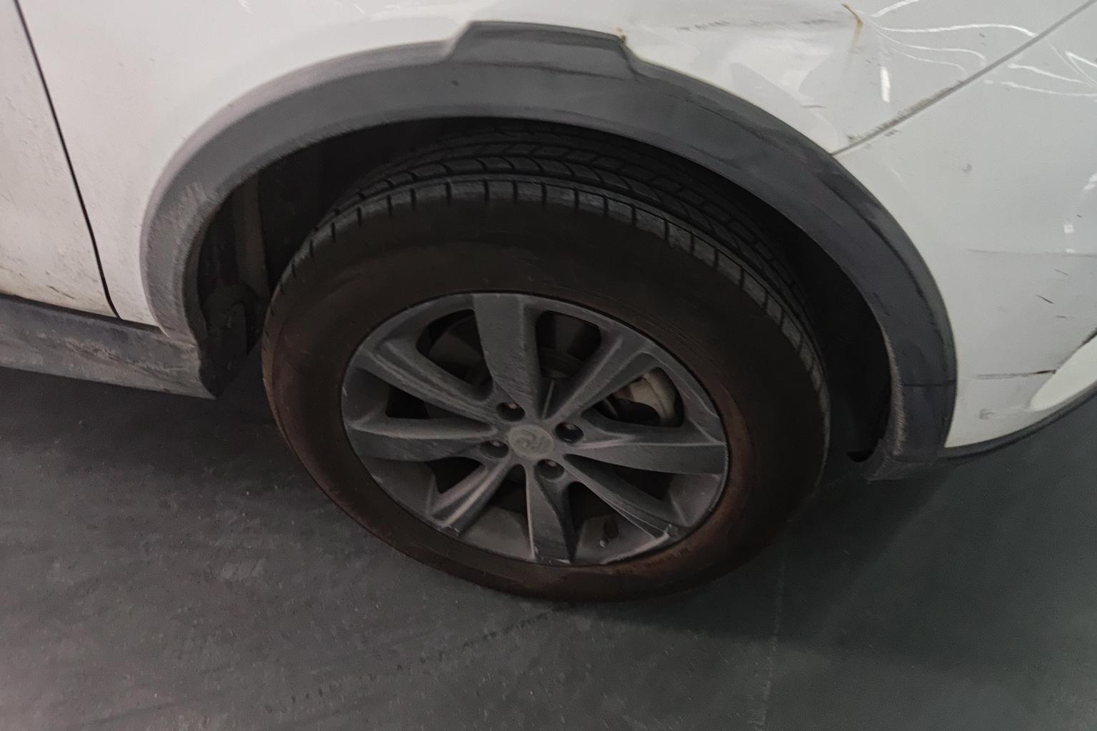 BYD Yuan EV 2019 EV360 zhi lian ling xiang xing